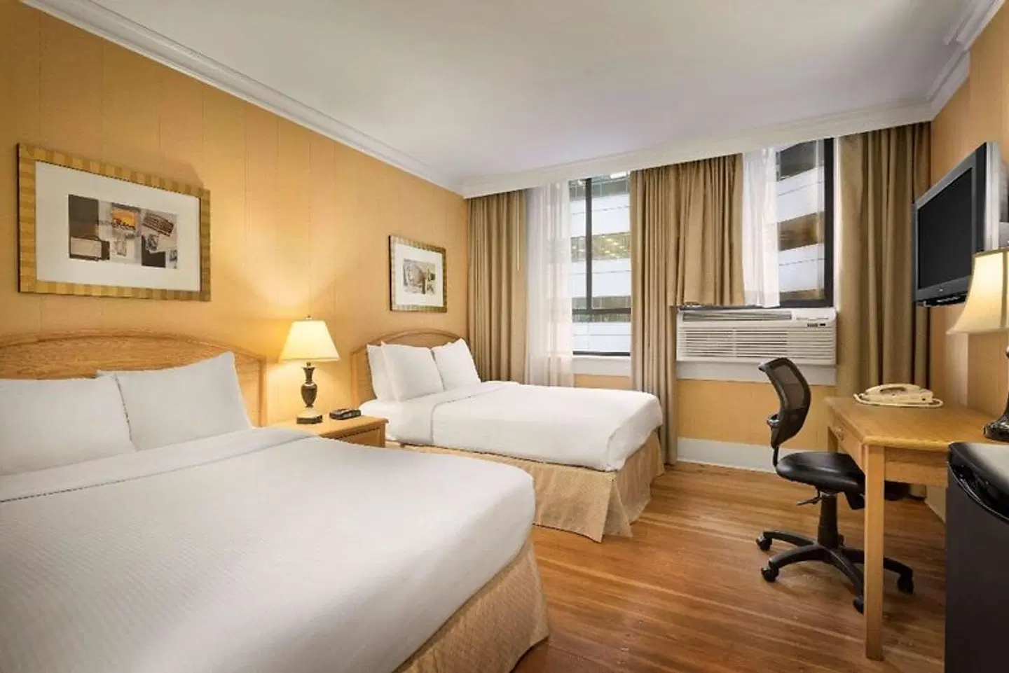 Days Inn by Wyndham Vancouver Downtown ROOM_EXAMPLE