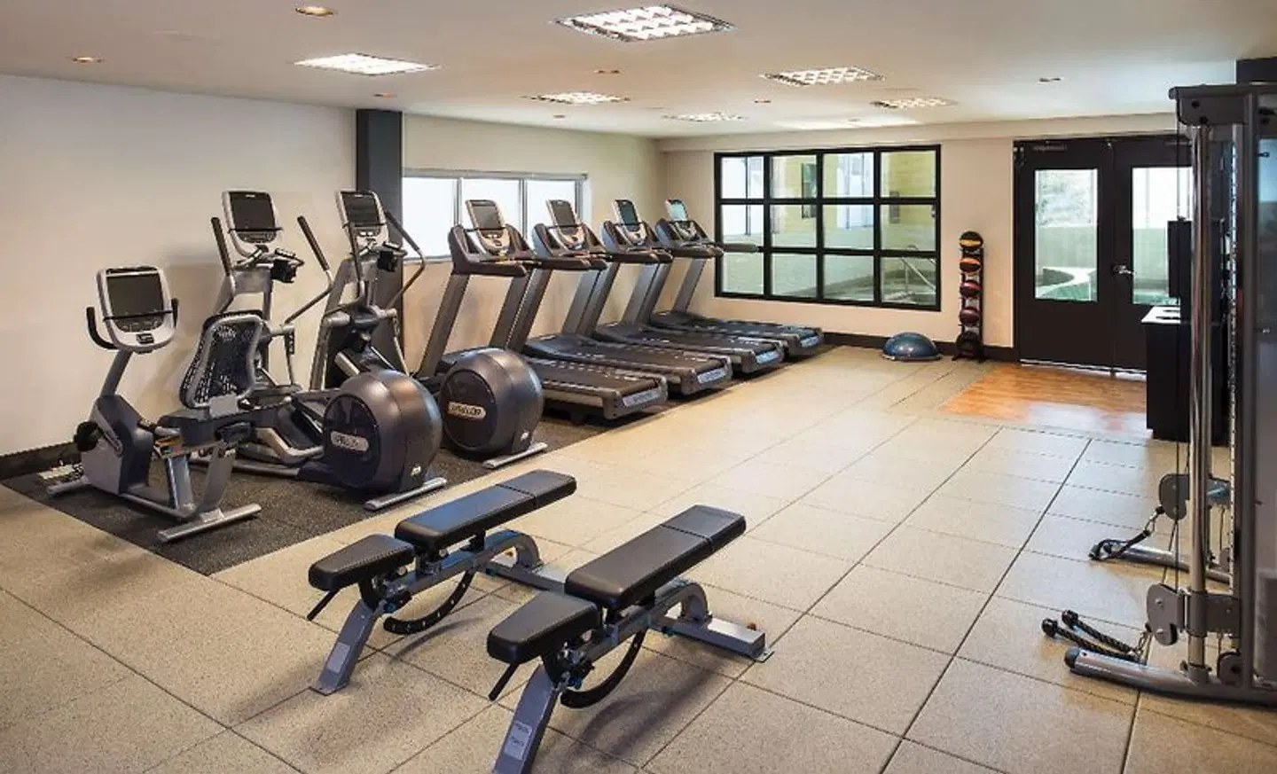 Hilton Suites Winnipeg Airport SPORTS_AND_LEISURE