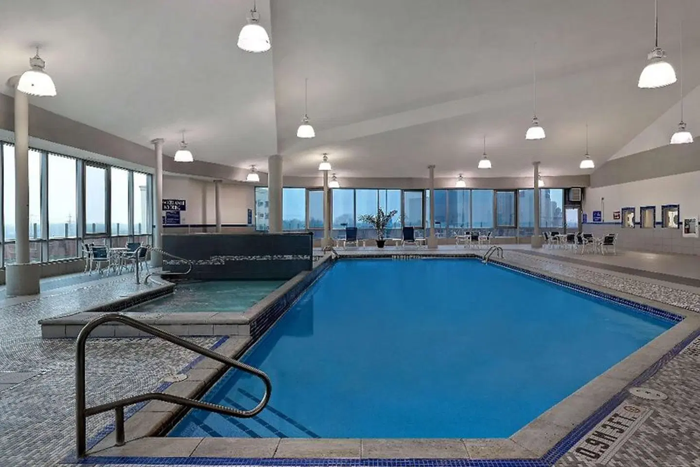 Embassy Suites by Hilton Niagara Falls Fallsview Hallenbad