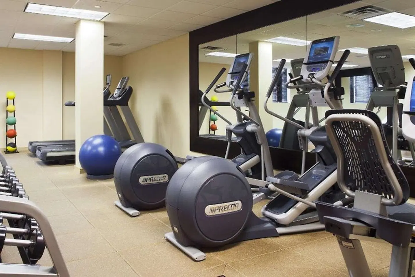 DoubleTree Fallsview Resort & Spa by Hilton - Niagara Falls SPORTS_AND_LEISURE