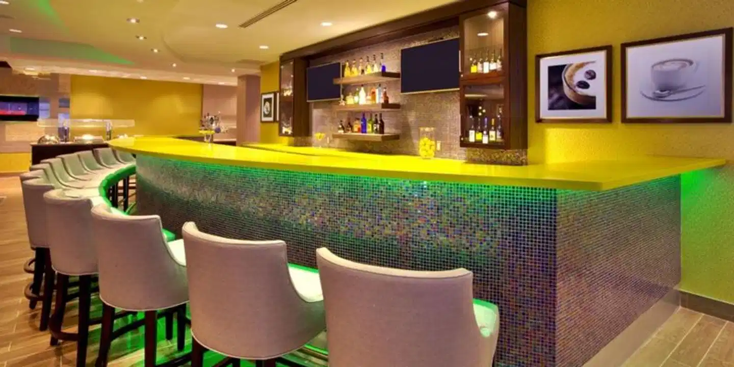 Crowne Plaza Kitchener-Waterloo Lobby