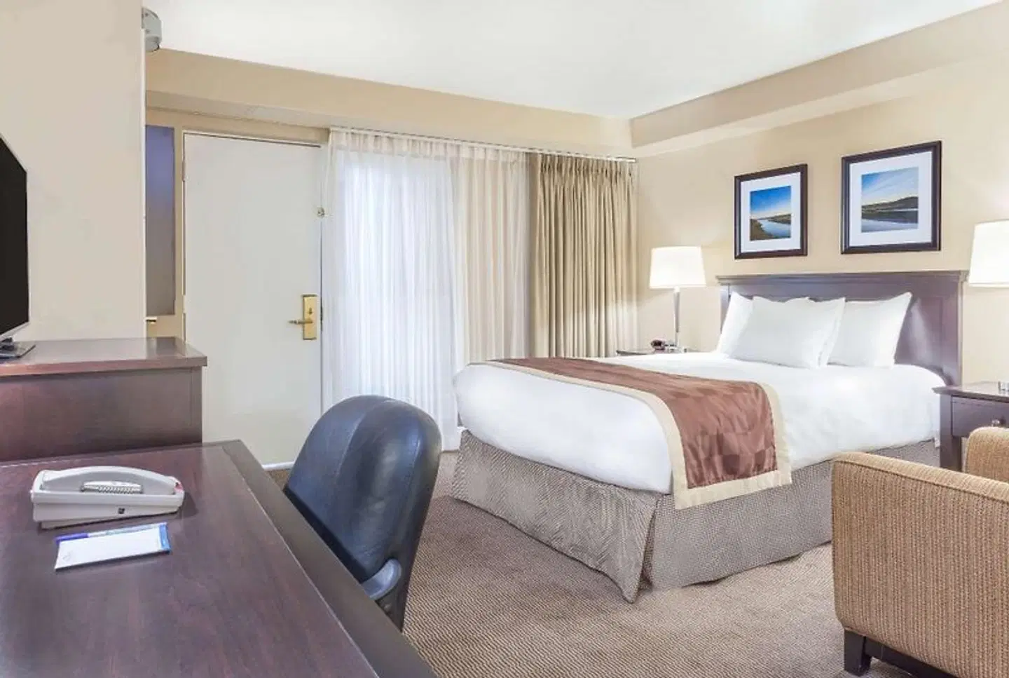 Baymont by Wyndham Red Deer ROOM_EXAMPLE