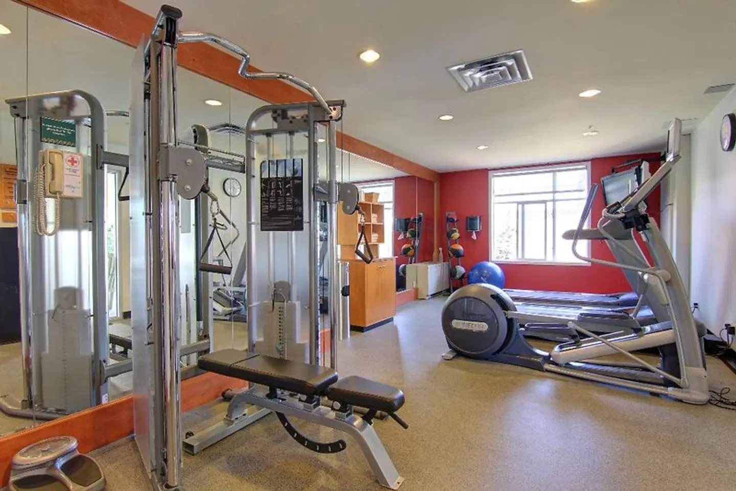 Hilton Garden Inn Calgary Airport SPORTS_AND_LEISURE