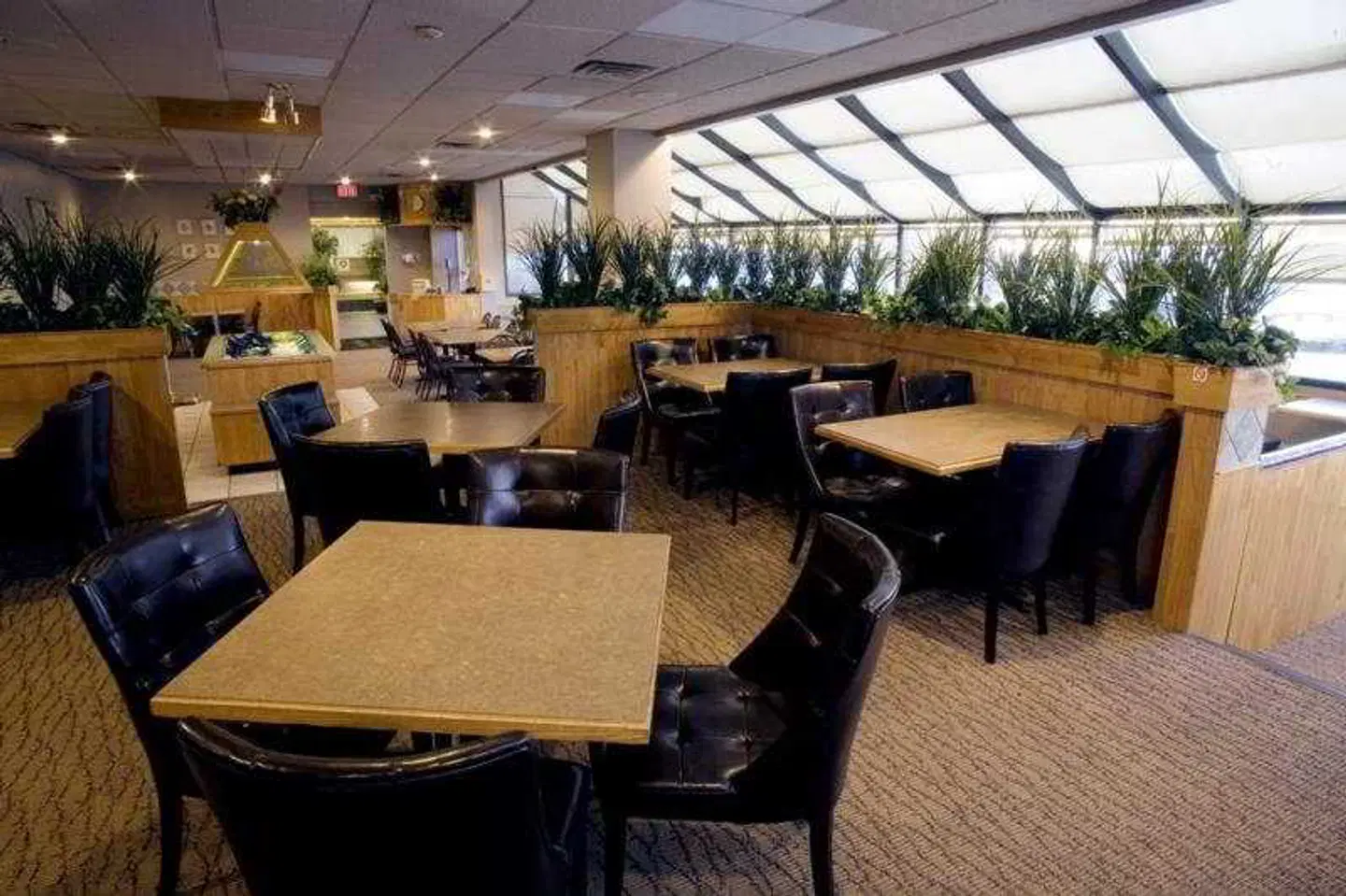 Heritage Inn Hotel & Convention Centre - Brooks Restaurant