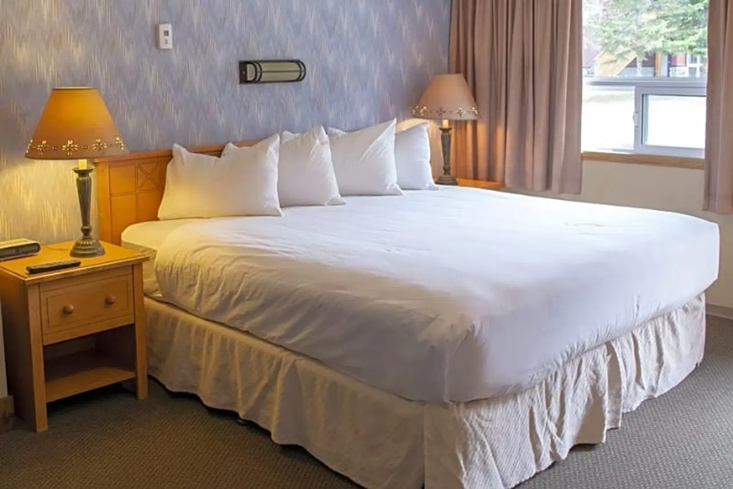 Aspen Village ROOM_EXAMPLE