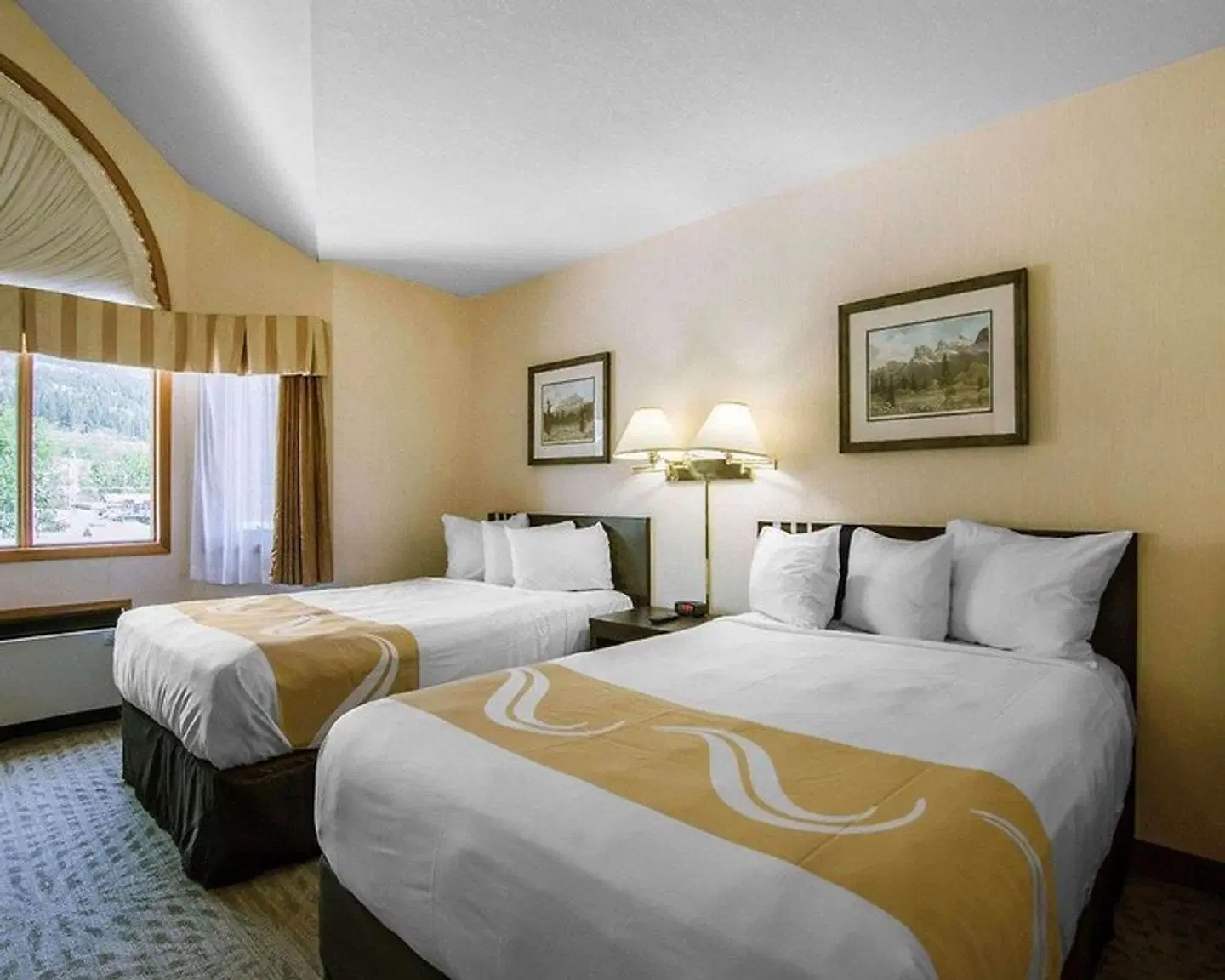 Quality Resort Chateau Canmore ROOM_EXAMPLE
