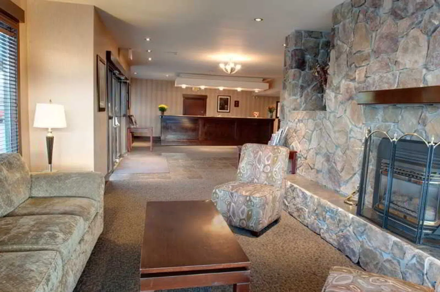 Sandman Inn Cranbrook LOUNGE_LOBBY