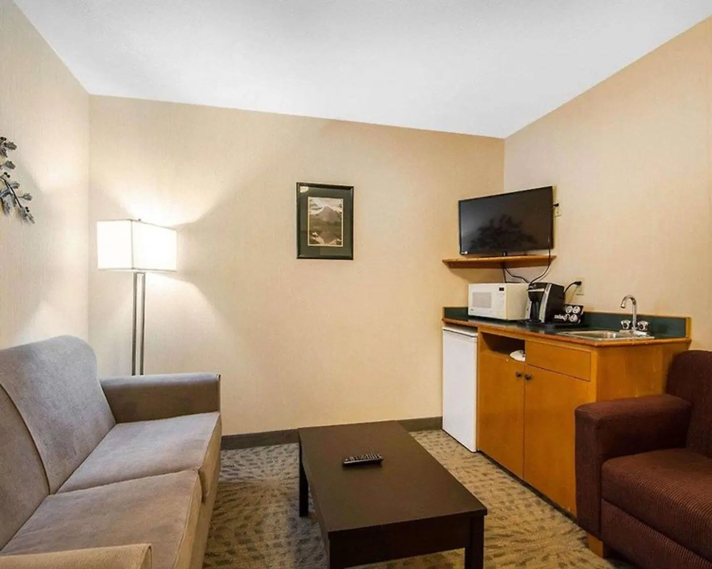 Quality Resort Chateau Canmore ROOM_EXAMPLE