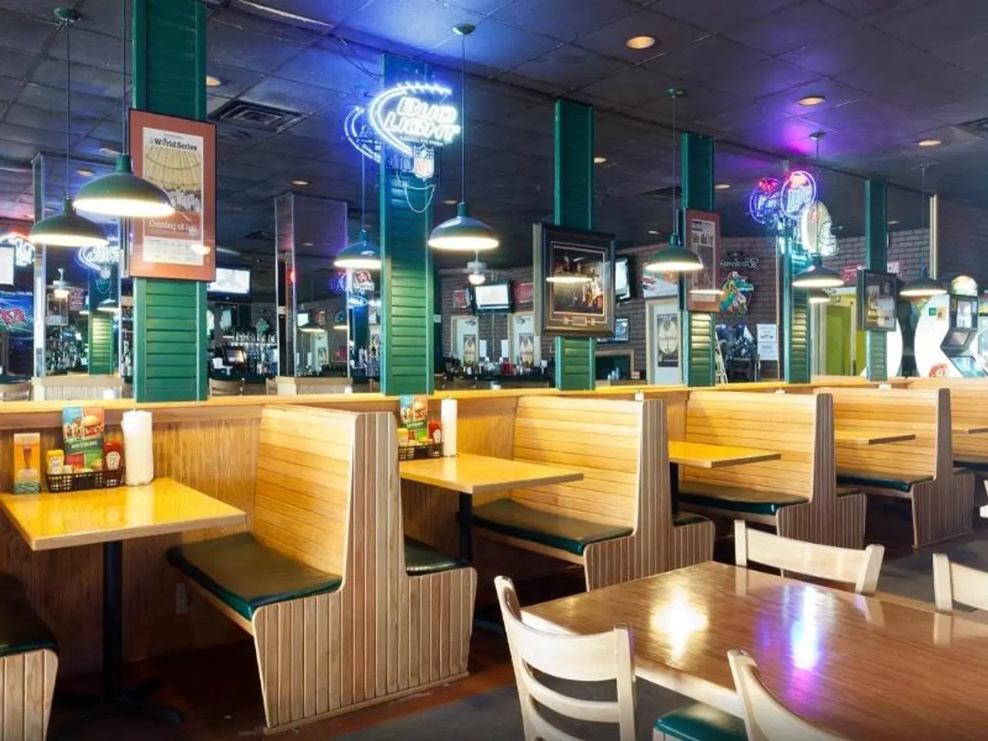 TradeWinds Island Grand Bar