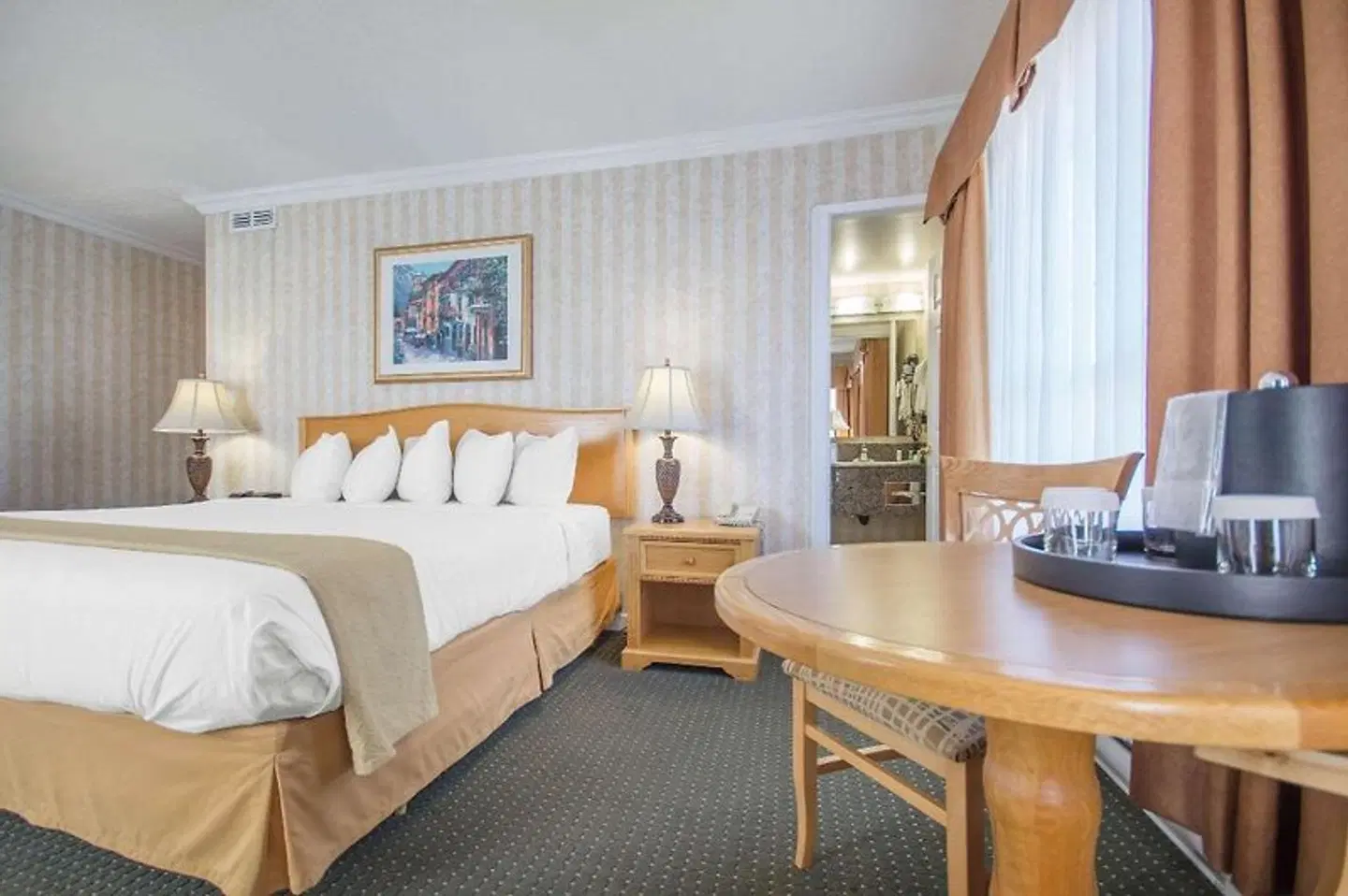 Quality Inn Downtown Inner Harbour ROOM_EXAMPLE