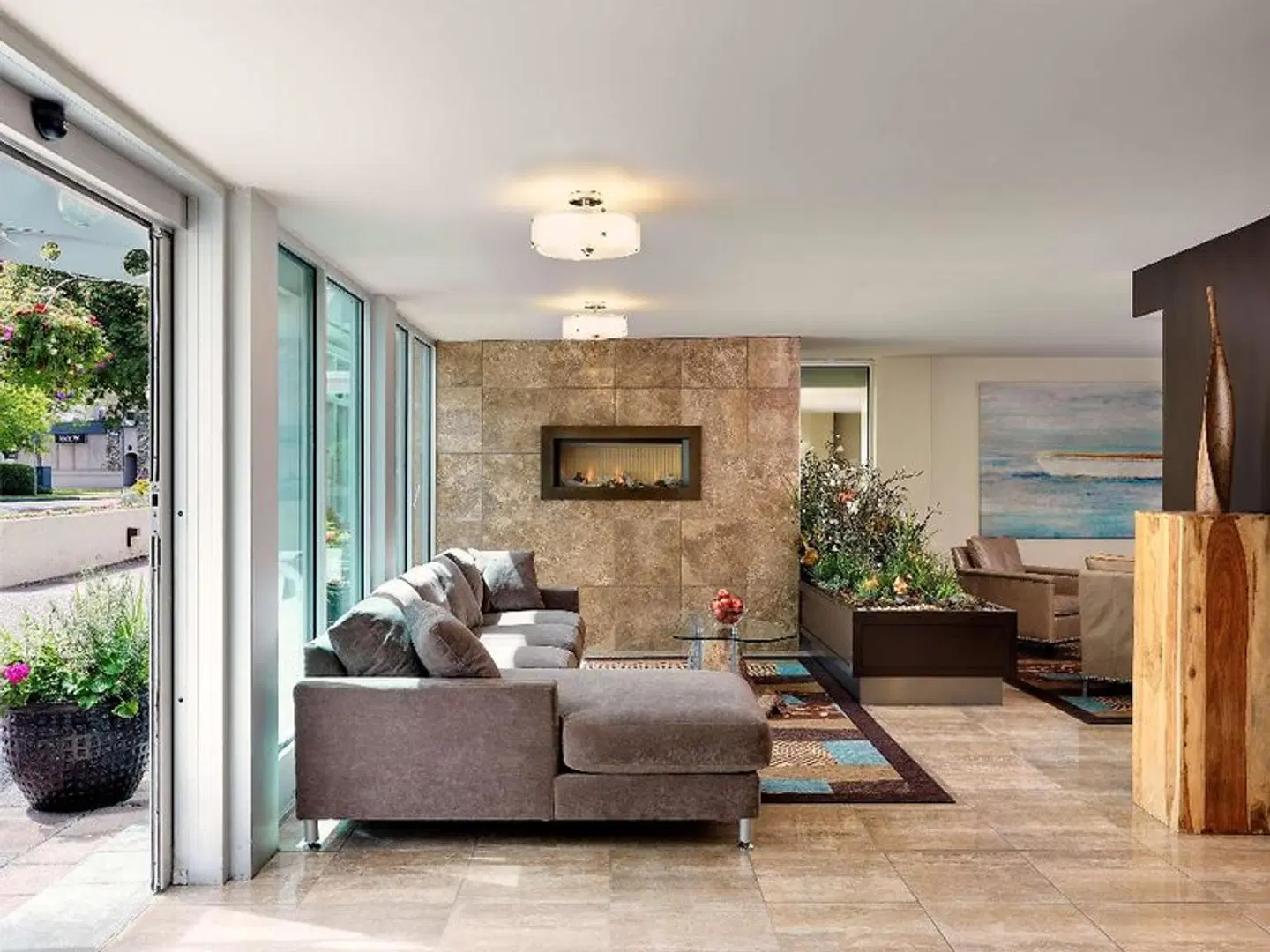 Best Western PLUS Inner Harbour Hotel LOUNGE_LOBBY