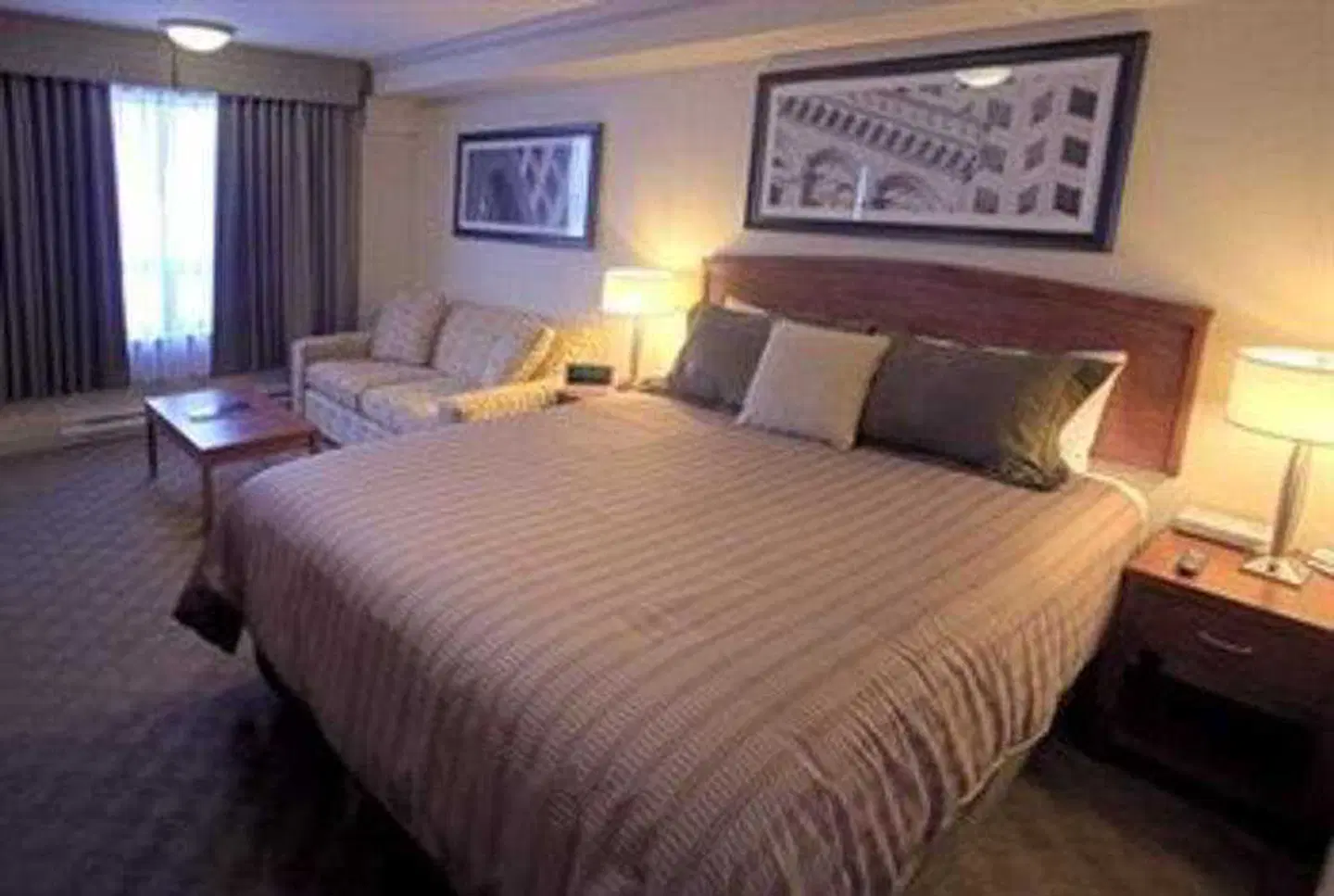 Sandman Hotel & Suites Winnipeg Airport ROOM_EXAMPLE