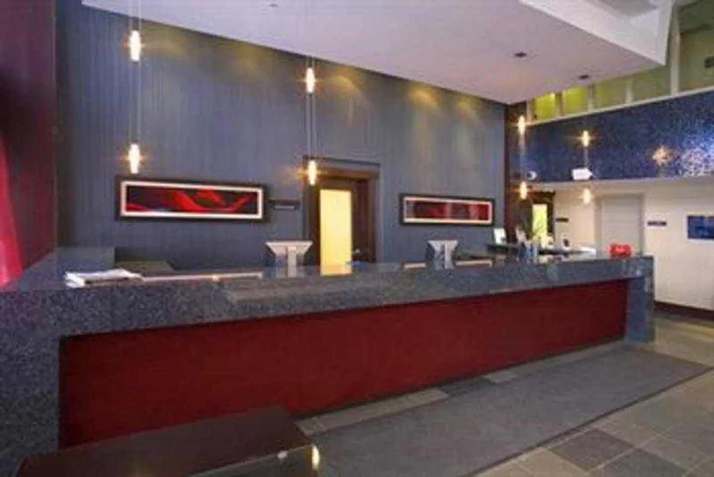 Sandman Hotel & Suites Winnipeg Airport LOUNGE_LOBBY