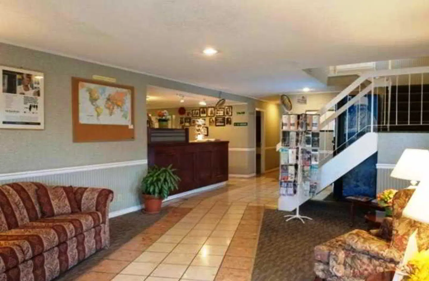 Sandman Inn Cache Creek LOUNGE_LOBBY