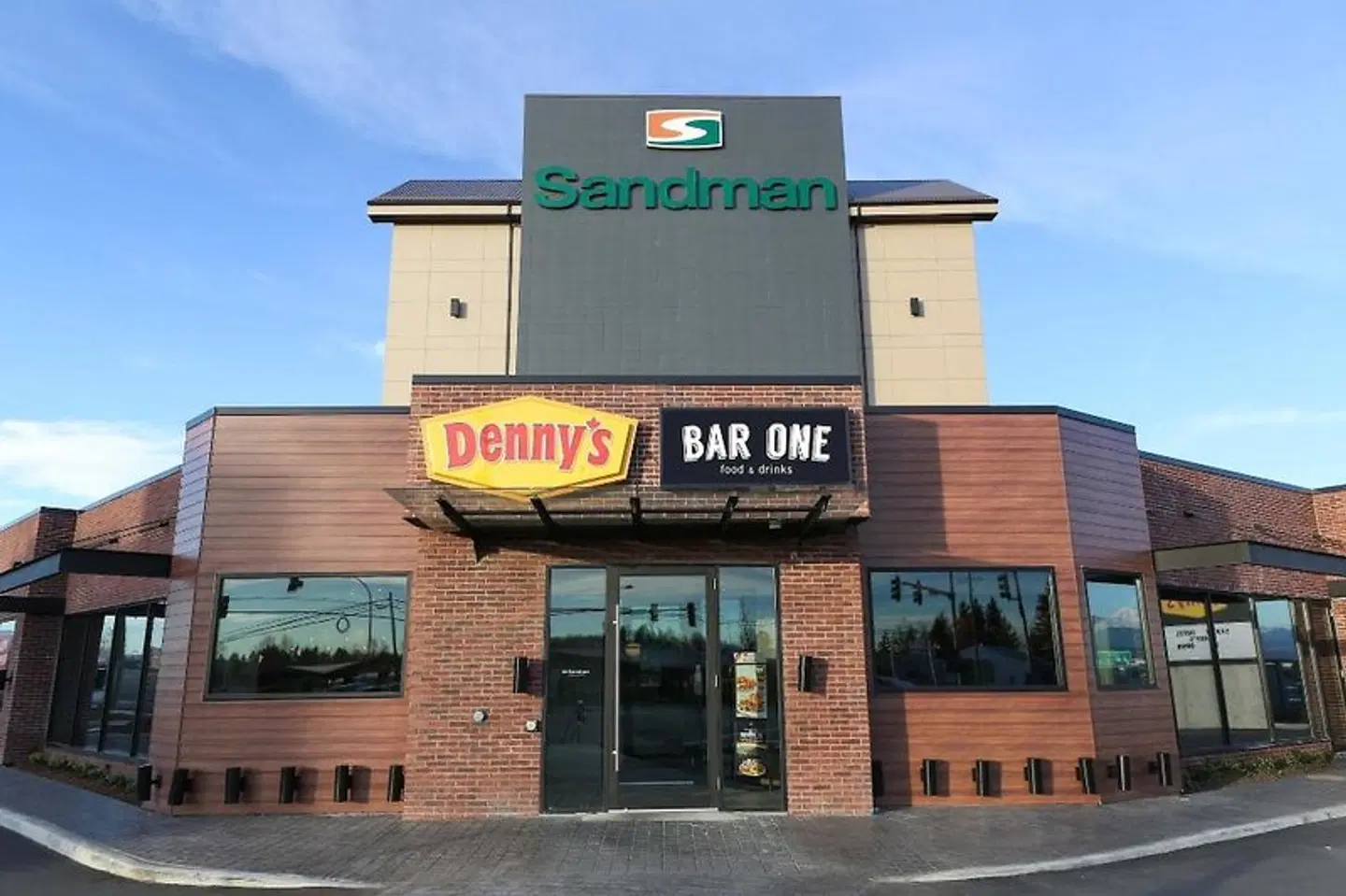 Sandman Hotel Abbotsford Airport EXTERIOR