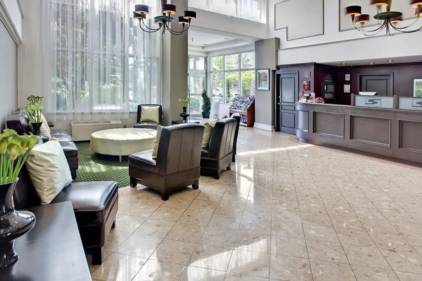 Sandman Hotel Langley LOUNGE_LOBBY