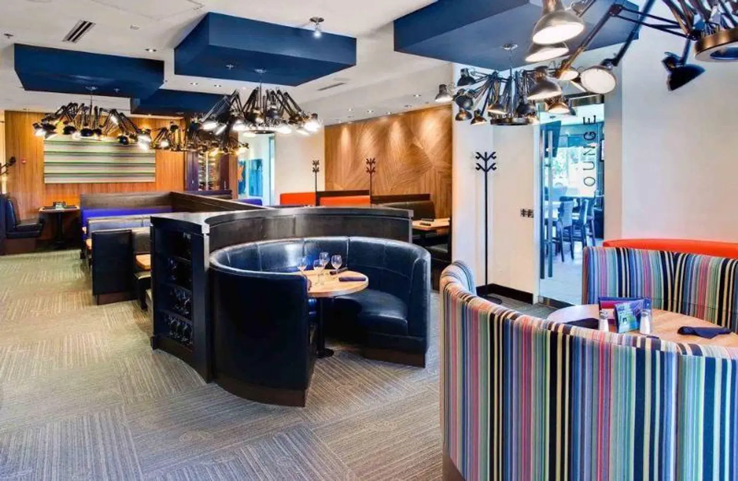 Sandman Signature Langley Hotel Bar