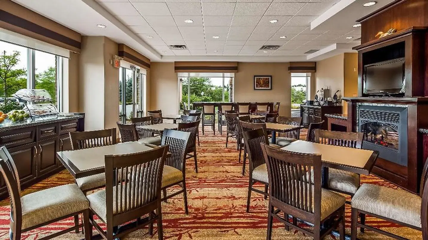 Best Western Plus Muskoka Inn Restaurant