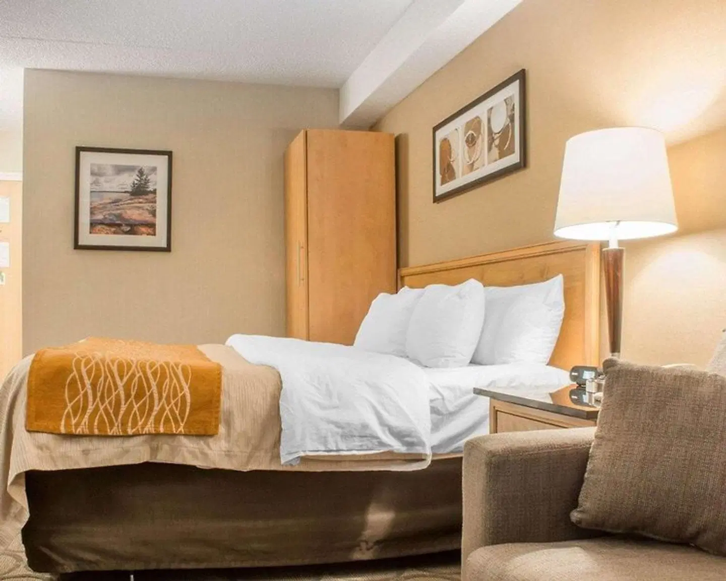 Comfort Inn Parry Sound ROOM_EXAMPLE