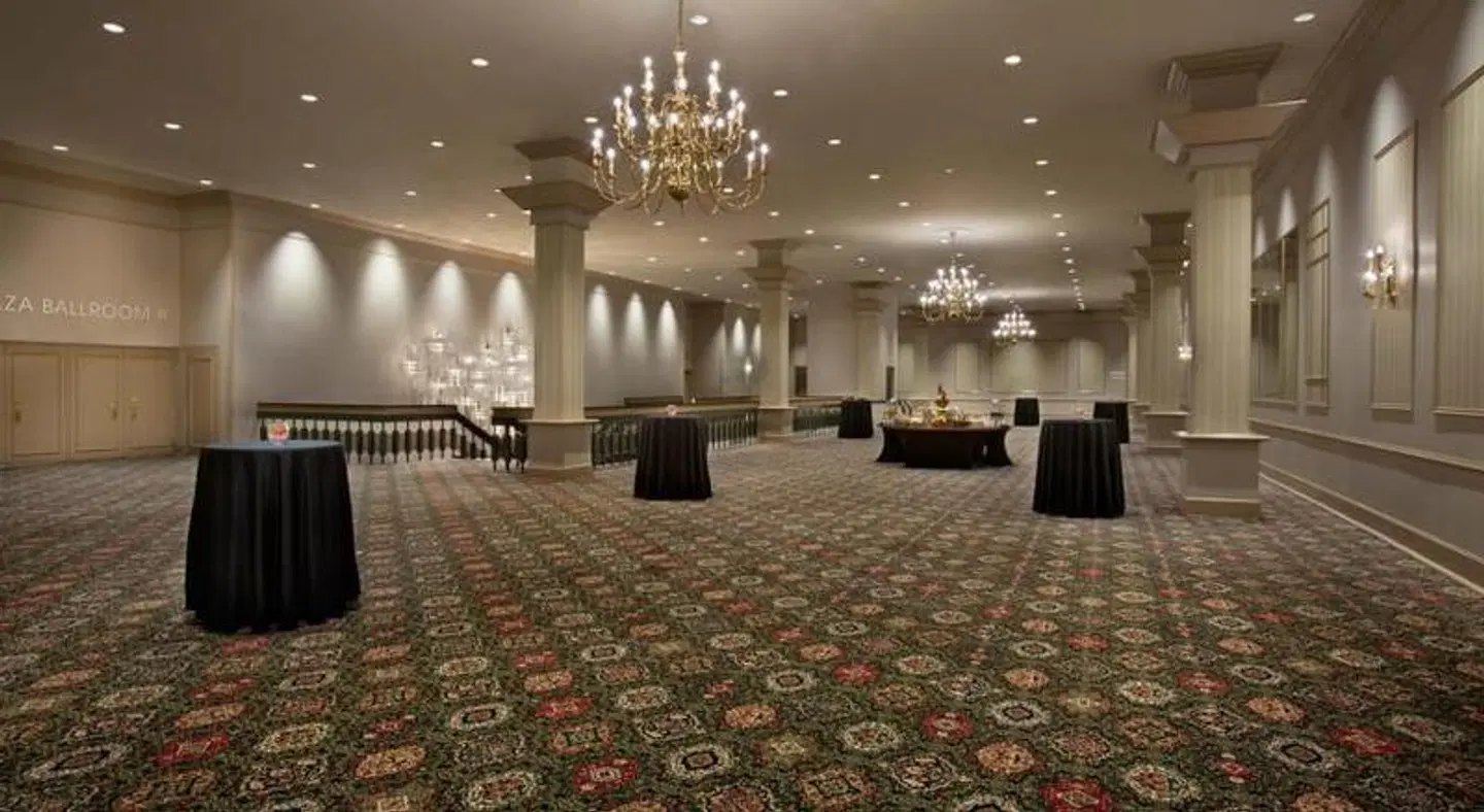 Delta Hotels by Marriott Toronto Airport & Conference Centre LOUNGE_LOBBY