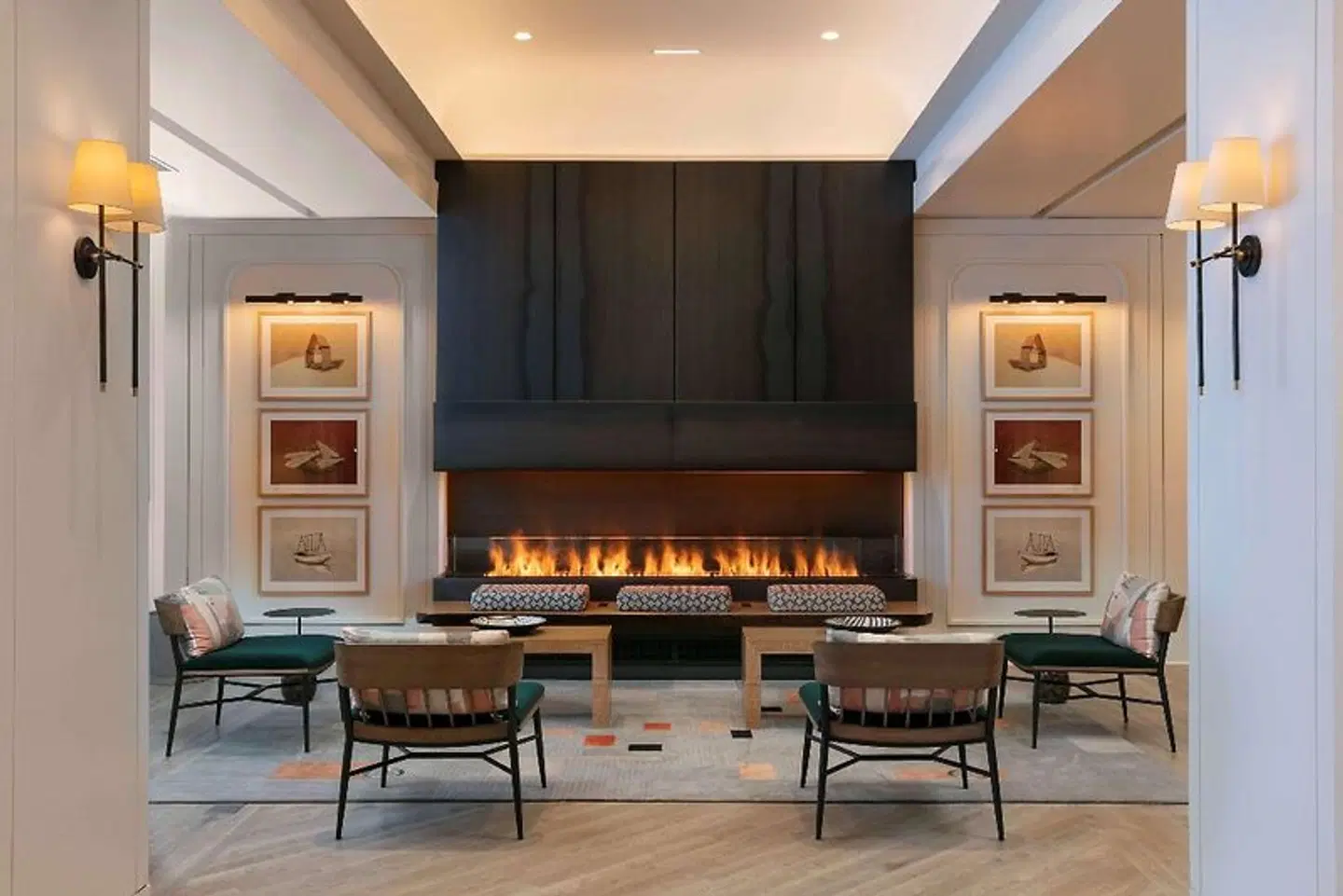 Wyndham Grand Chicago Riverfront Bar