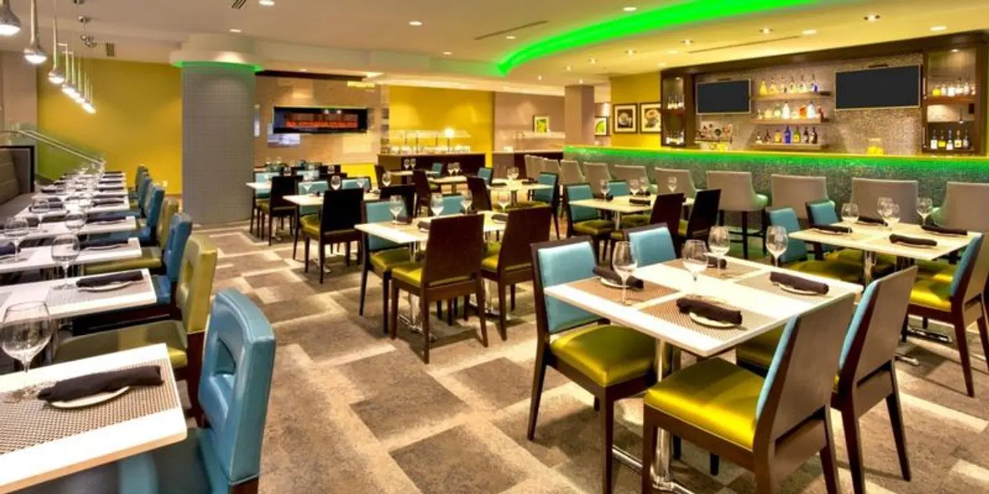 Crowne Plaza Kitchener-Waterloo Restaurant