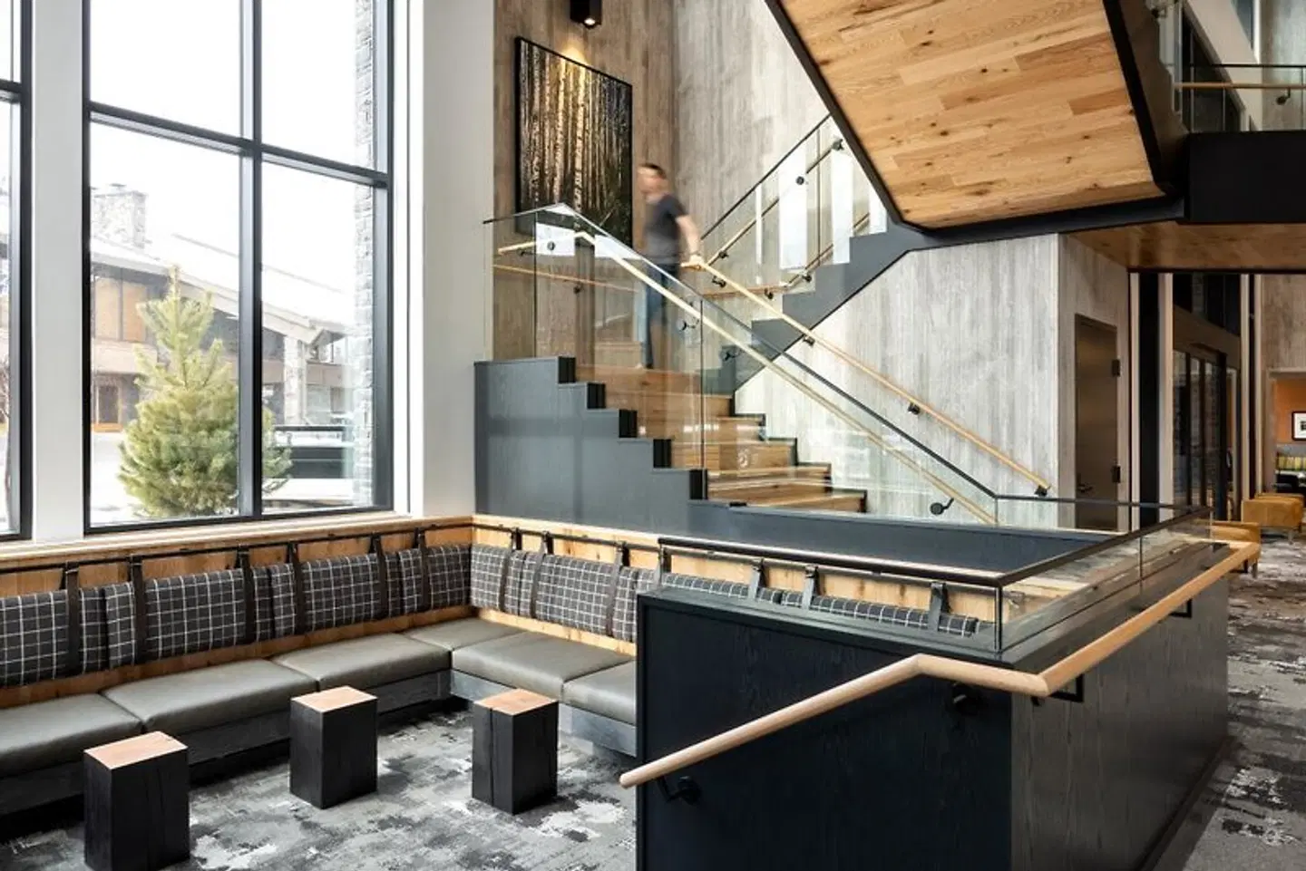 Peaks Hotel and Suites LOUNGE_LOBBY