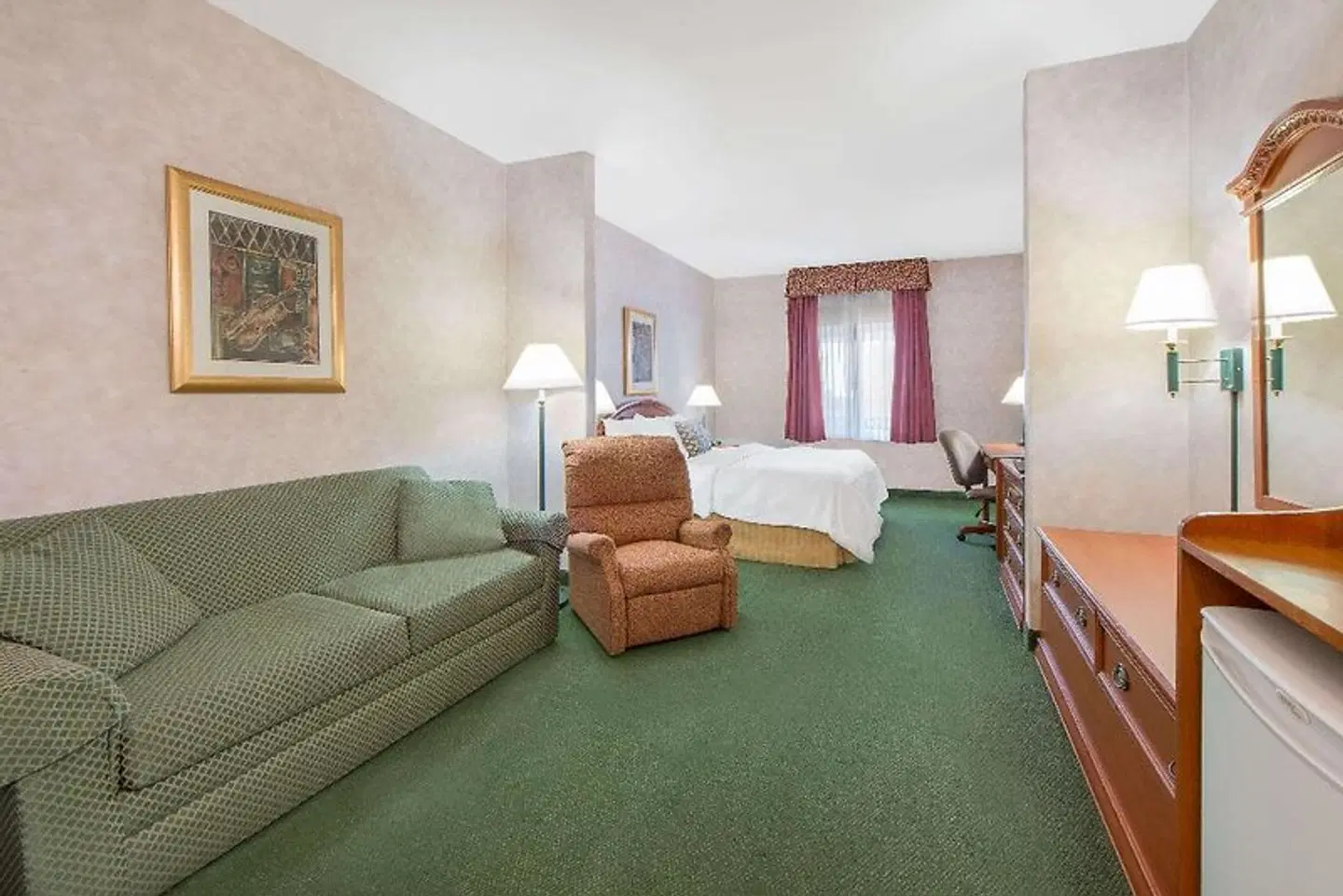 Days Inn & Suites by Wyndham Dumas ROOM_EXAMPLE