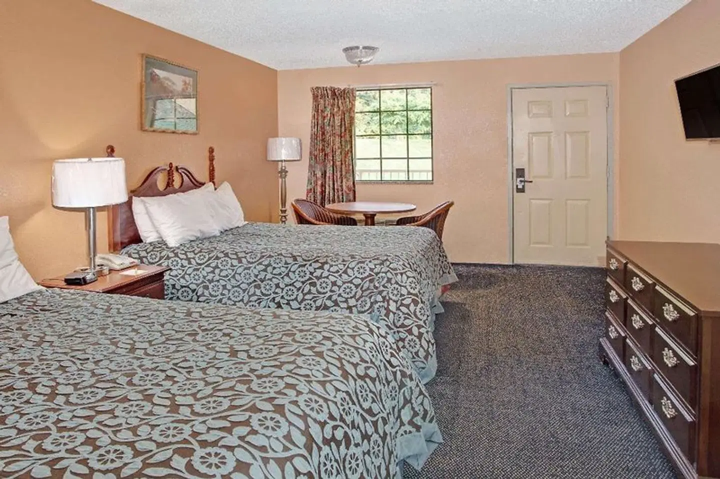 Days Inn by Wyndham Marietta White Water ROOM_EXAMPLE