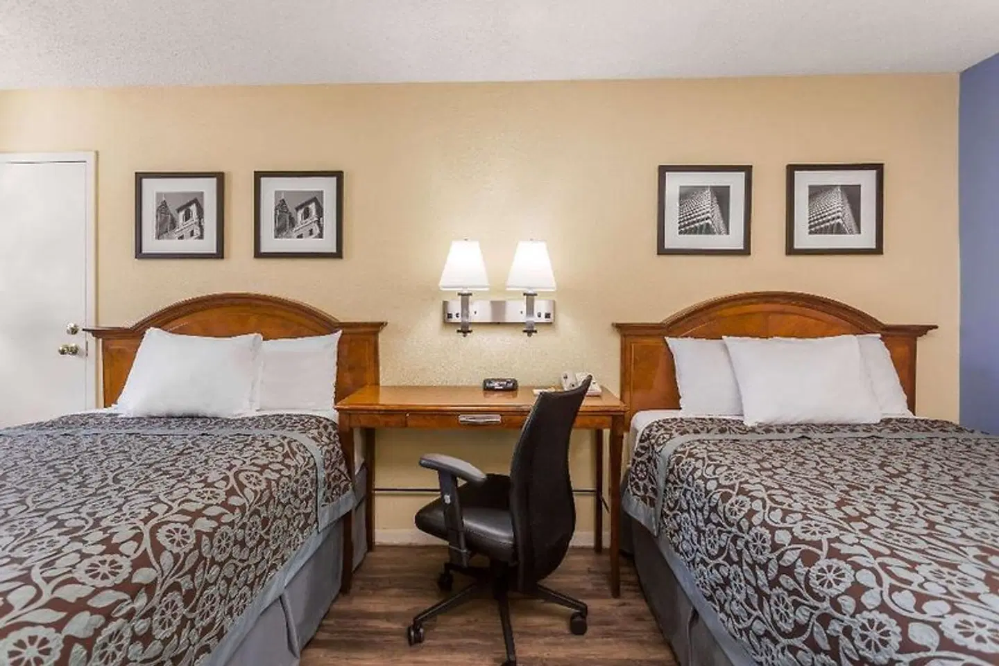Days Inn by Wyndham College Park Airport Best Road ROOM_EXAMPLE