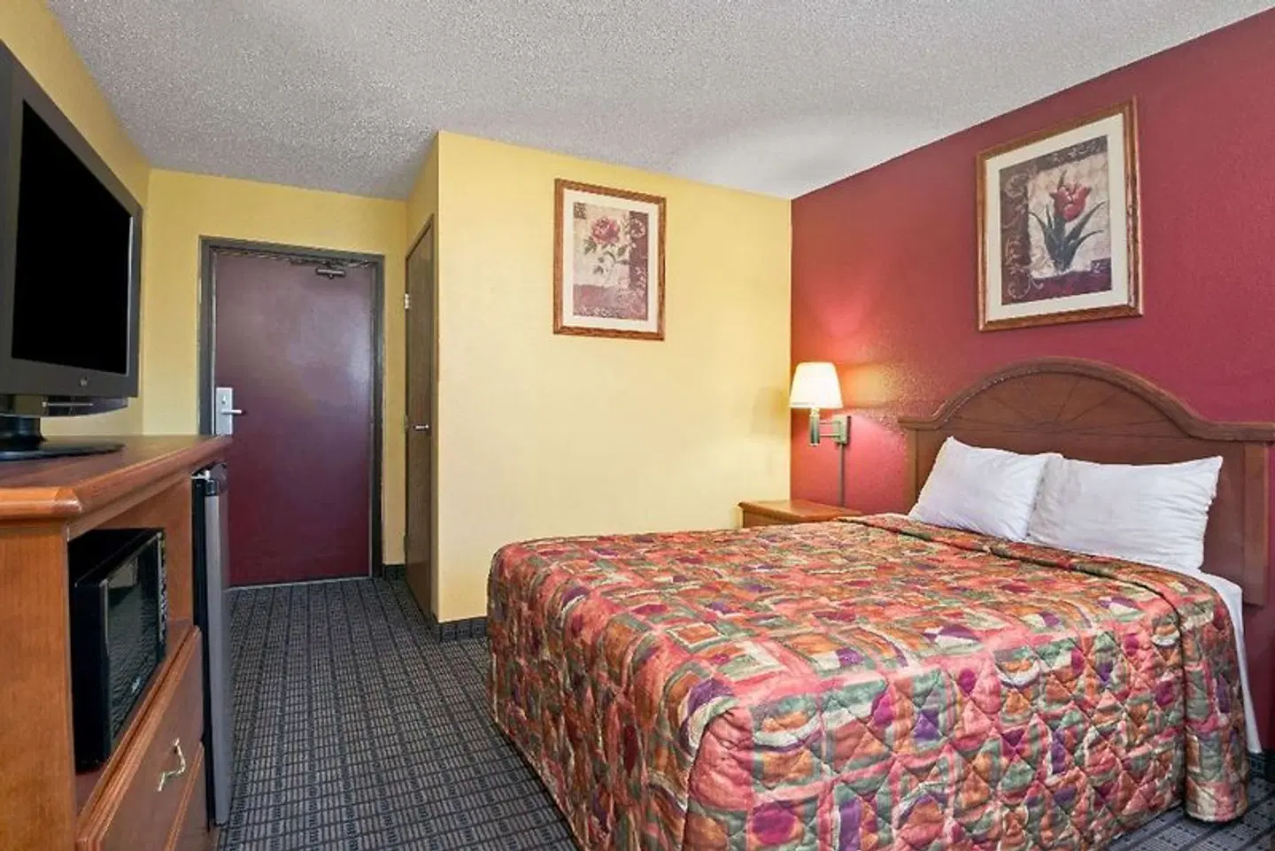 Days Inn by Wyndham Torrington ROOM_EXAMPLE