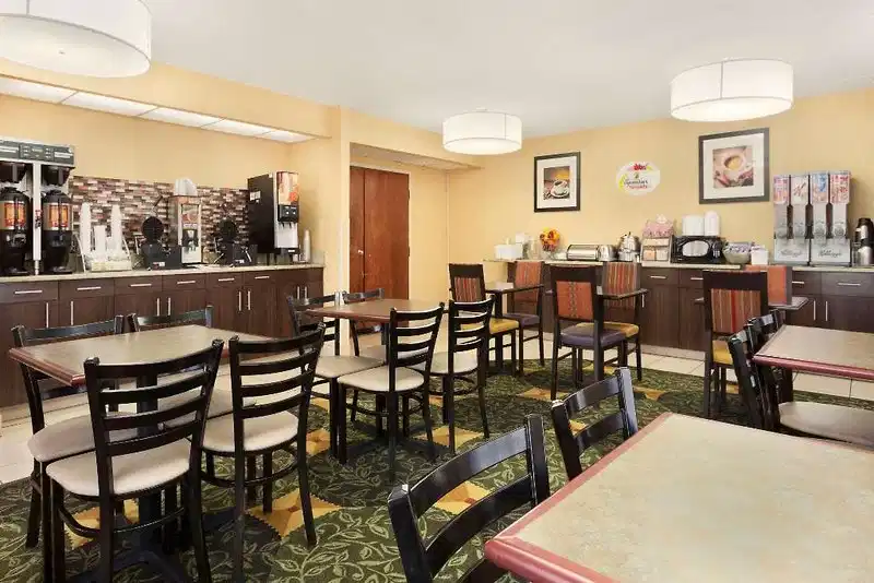 Super 8 by Wyndham Westminster Denver North – Hotelfoto