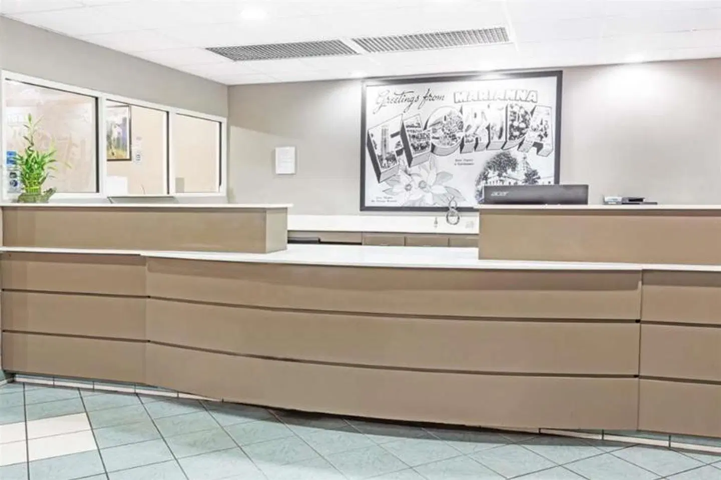 Super 8 by Wyndham Marianna ROOM_EXAMPLE