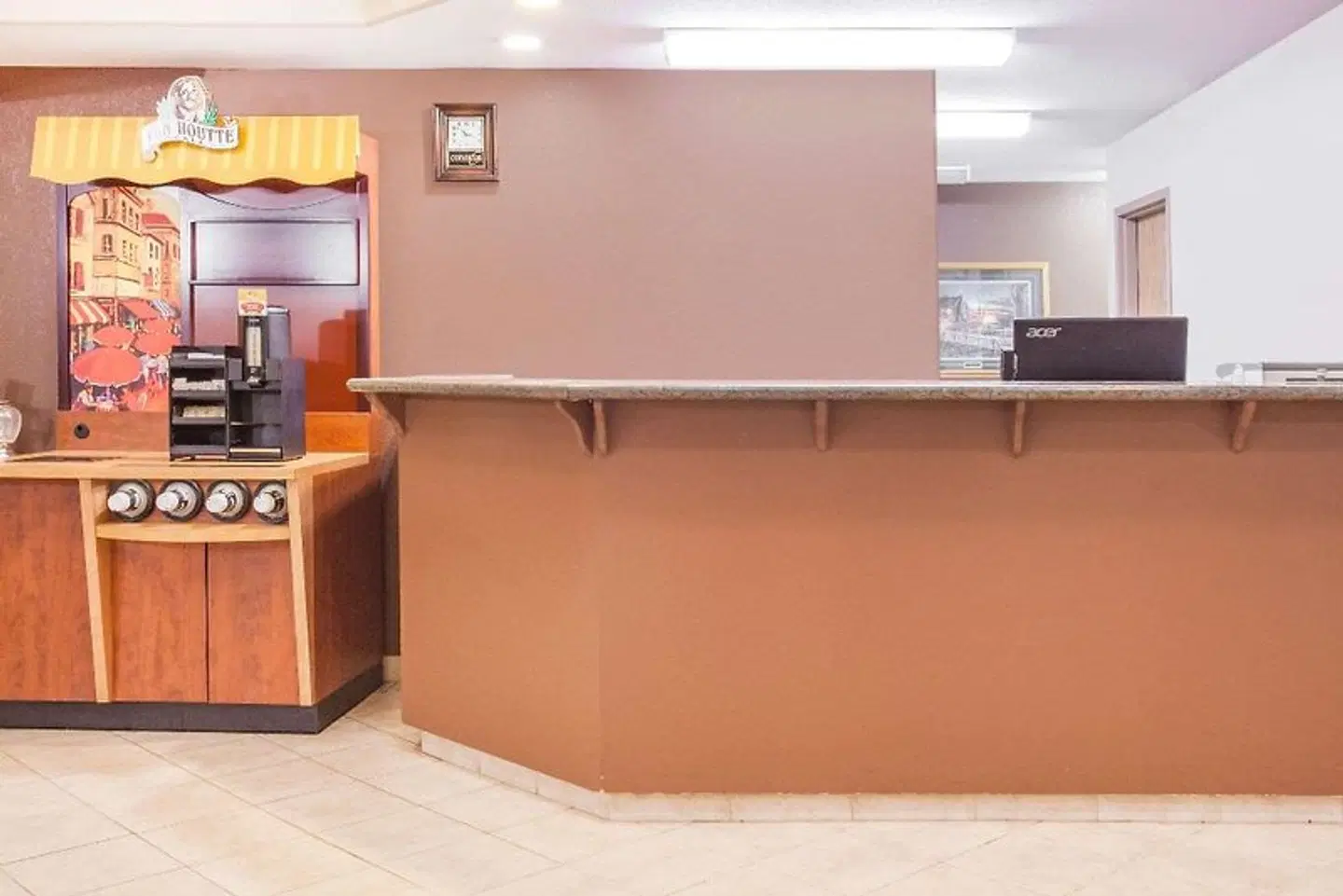 Super 8 by Wyndham Meadow Lake ROOM_EXAMPLE