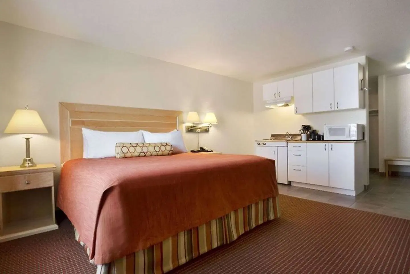 Super 8 by Wyndham Dawson Creek ROOM_EXAMPLE