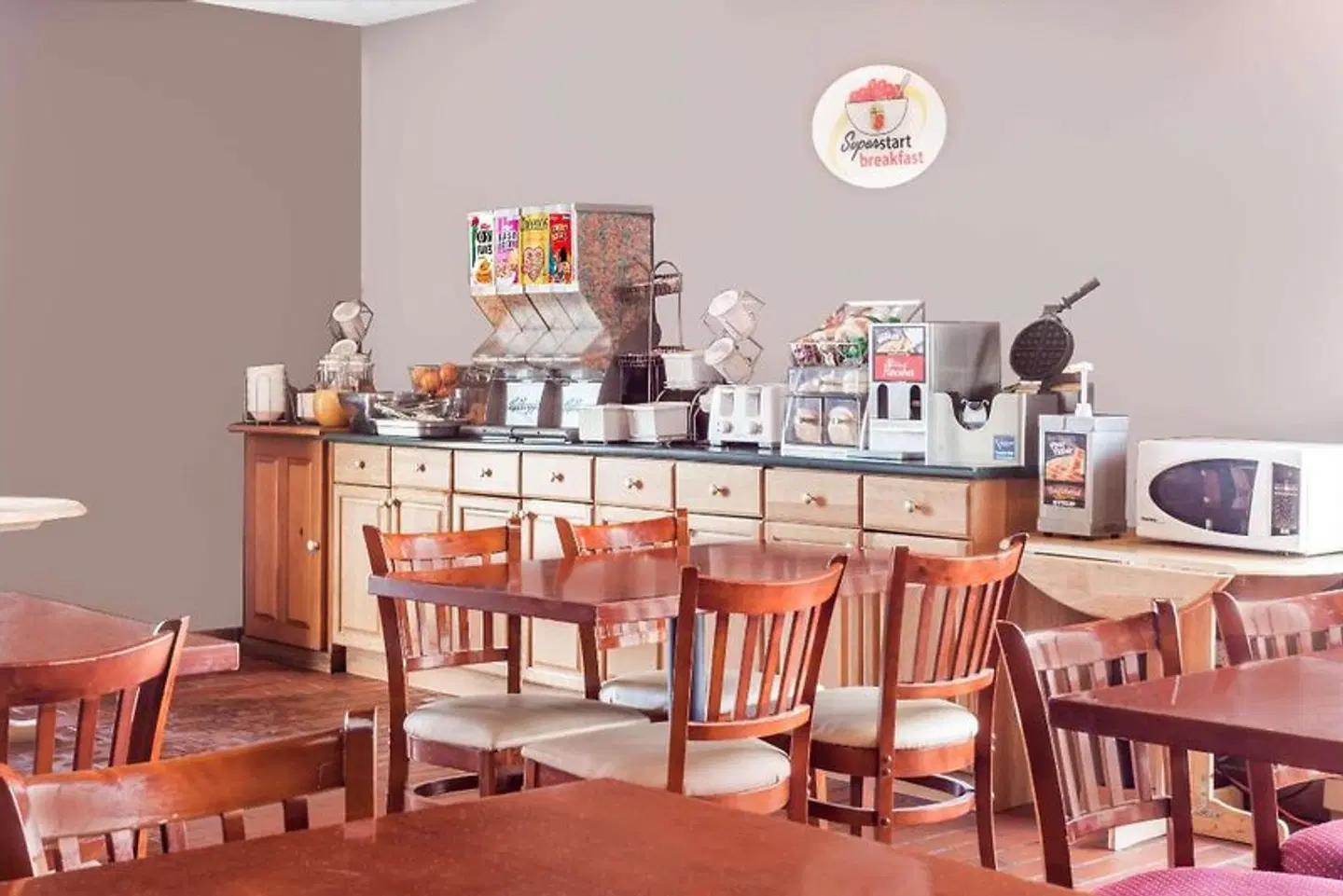 Super 8 by Wyndham Sudbury ON Restaurant