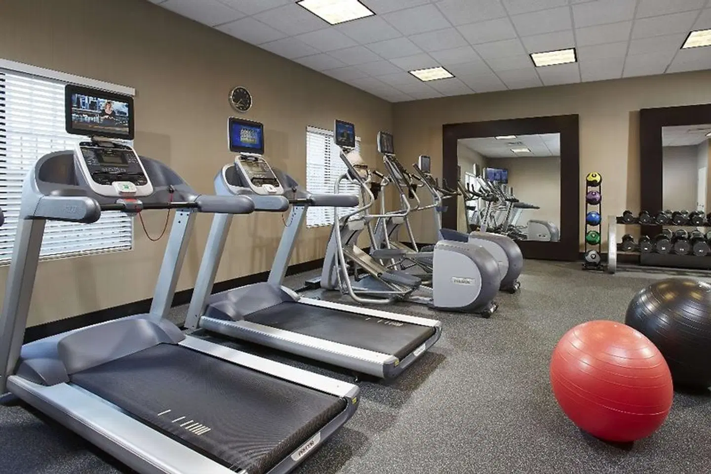 Hilton Garden Inn Los Angeles/Redondo Beach SPORTS_AND_LEISURE