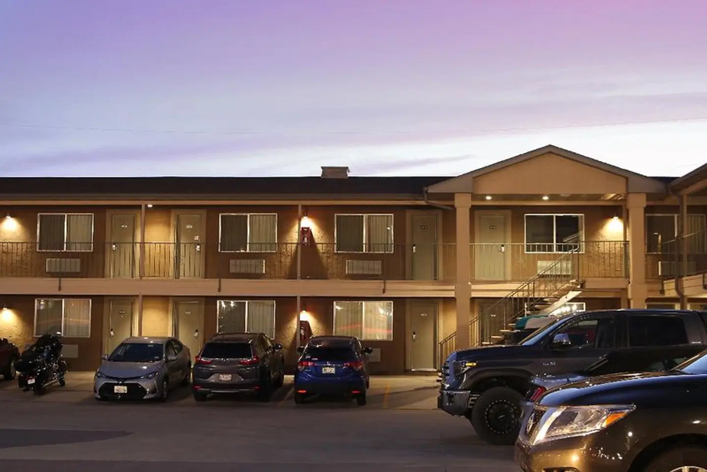 Bowen Motel EXTERIOR