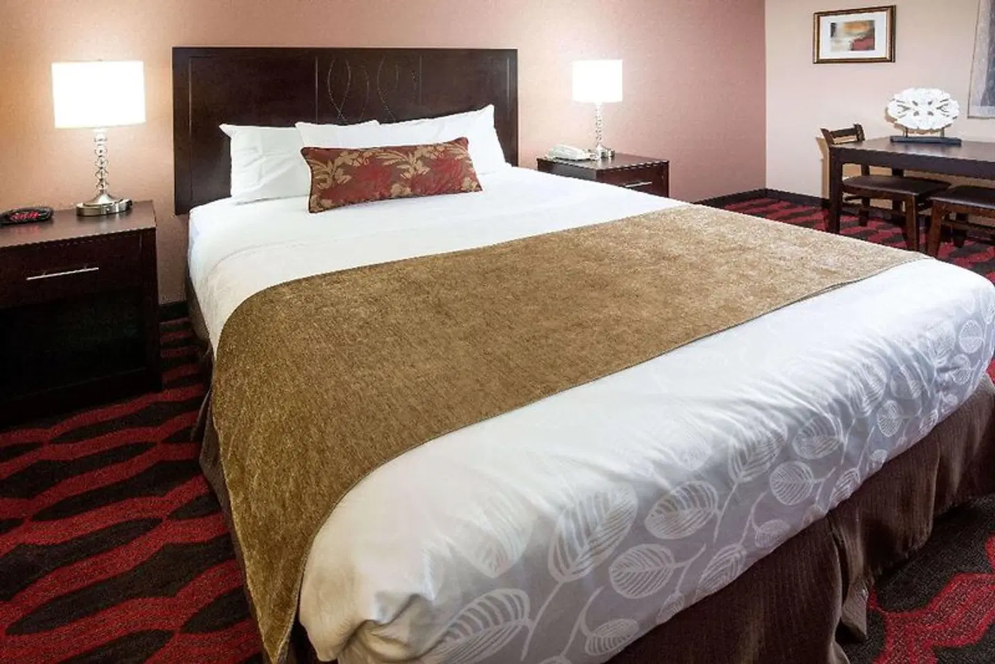 Travelodge East Portland / Gresham ROOM_EXAMPLE