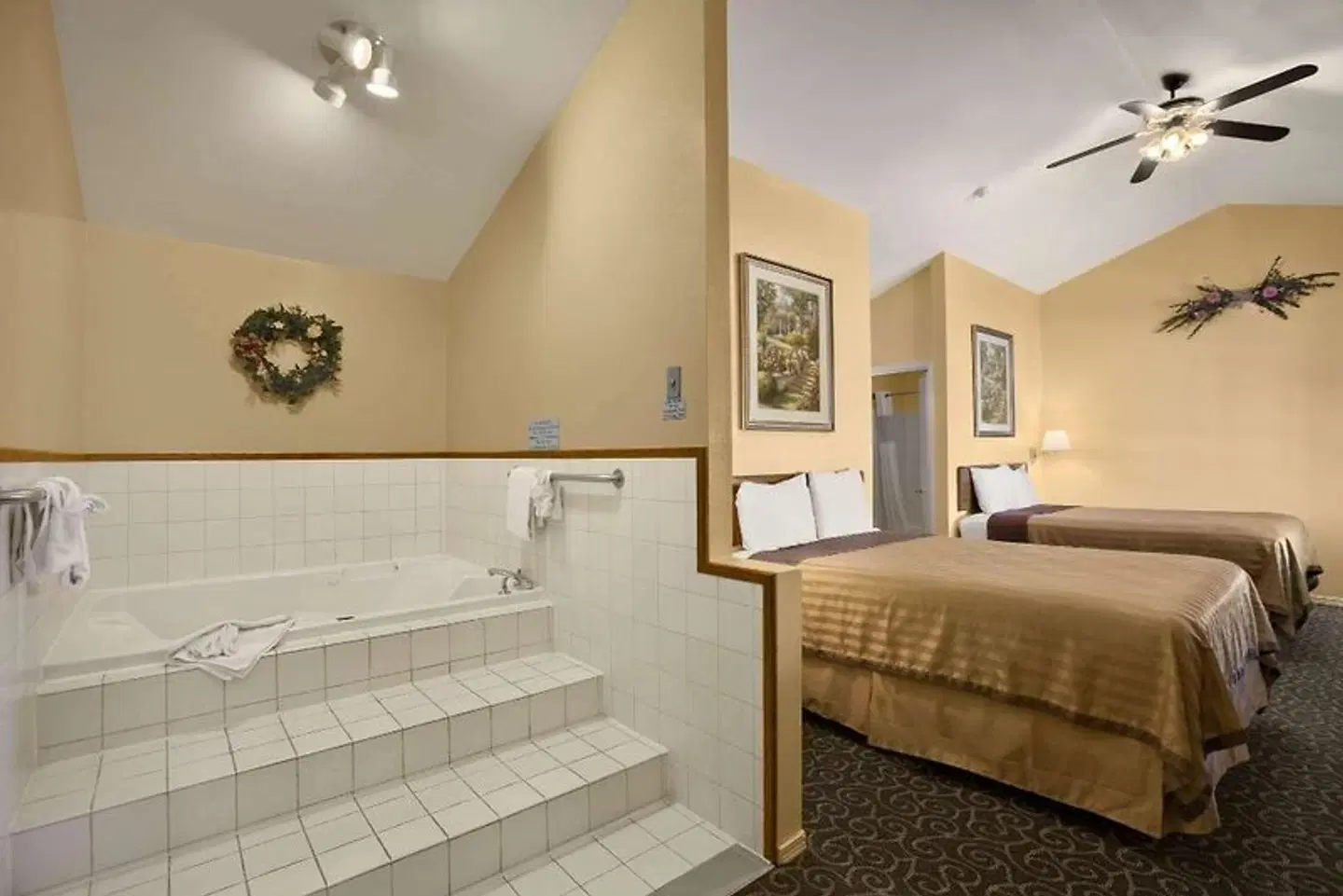 Travelodge by Wyndham Wenatchee ROOM_EXAMPLE