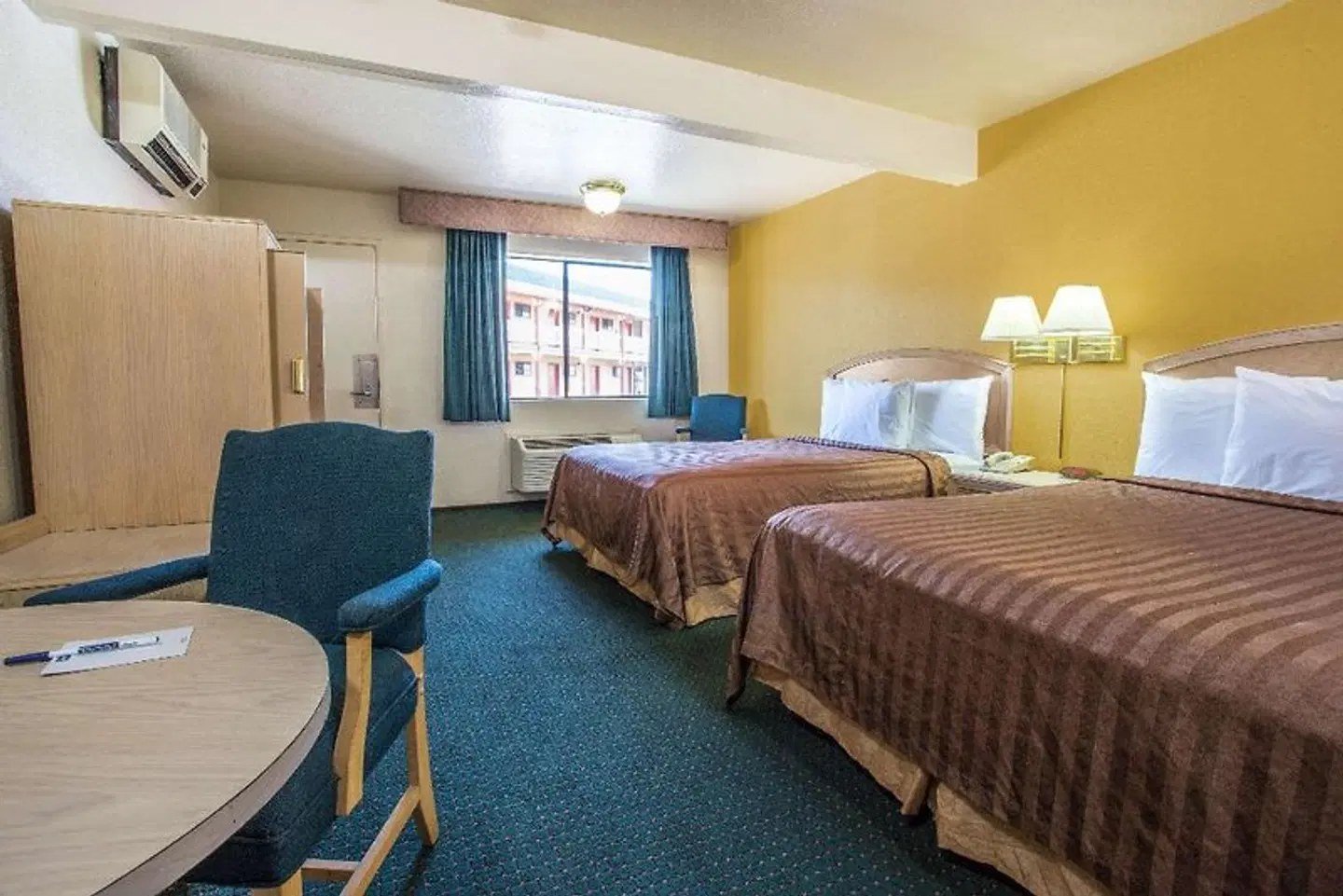 Travelodge by Wyndham Turlock ROOM_EXAMPLE