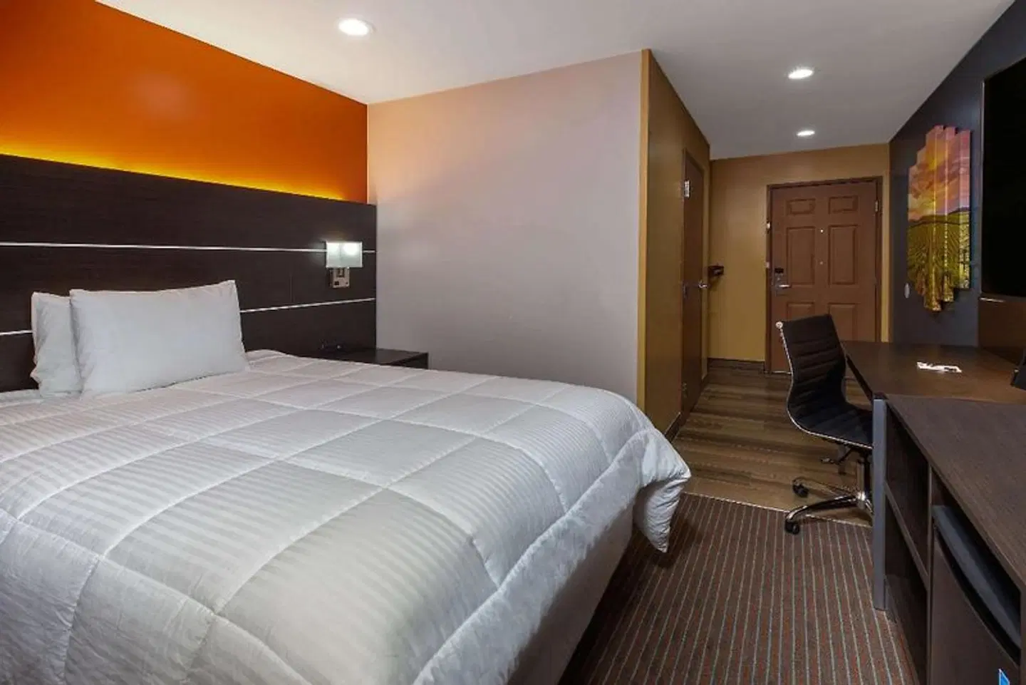 Travelodge by Wyndham Healdsburg - Sonoma Wine Country ROOM_EXAMPLE