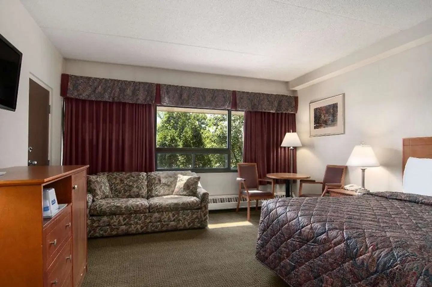 Travelodge by Wyndham Edmonton East ROOM_EXAMPLE