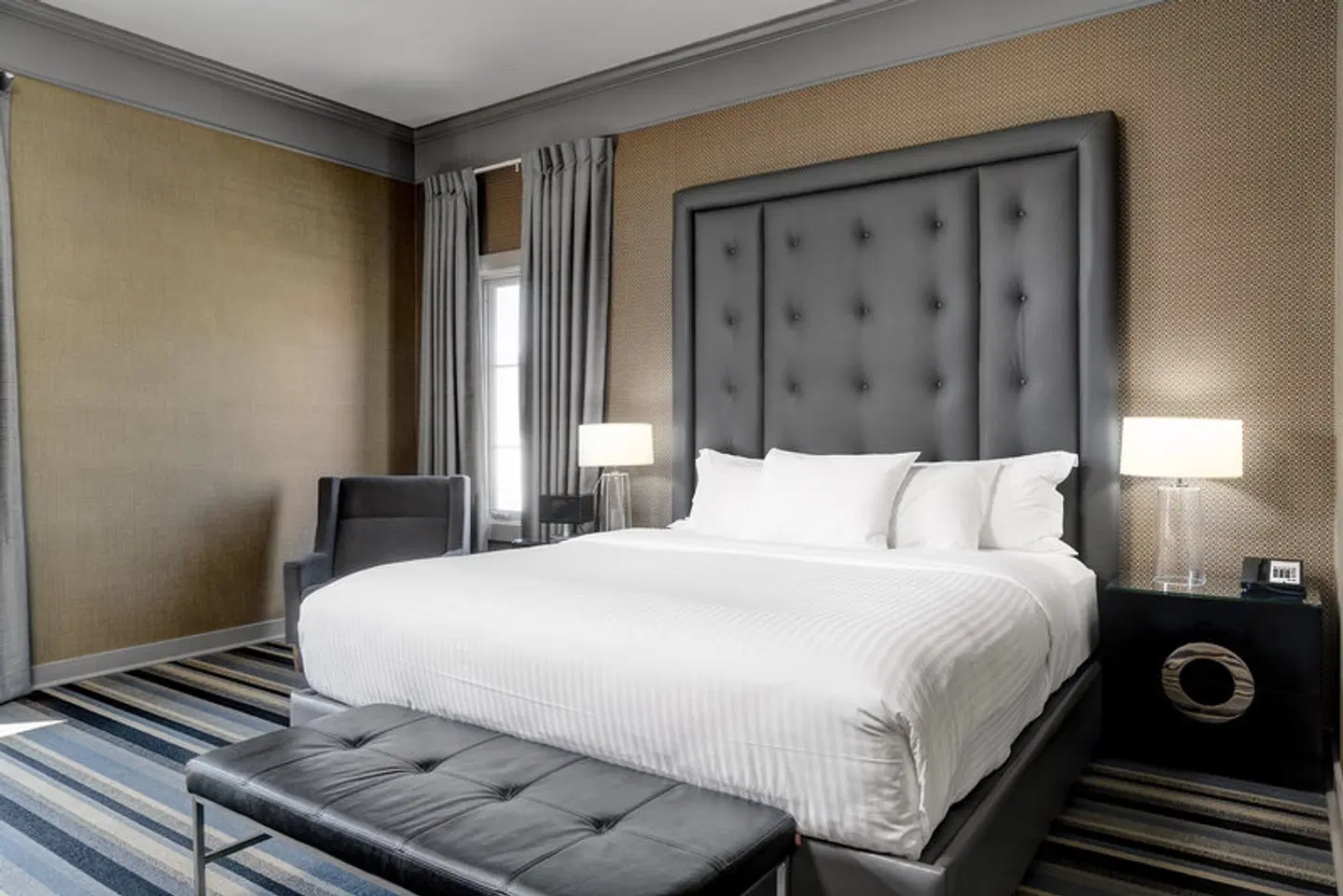 Kensington Riverside Inn ROOM_EXAMPLE