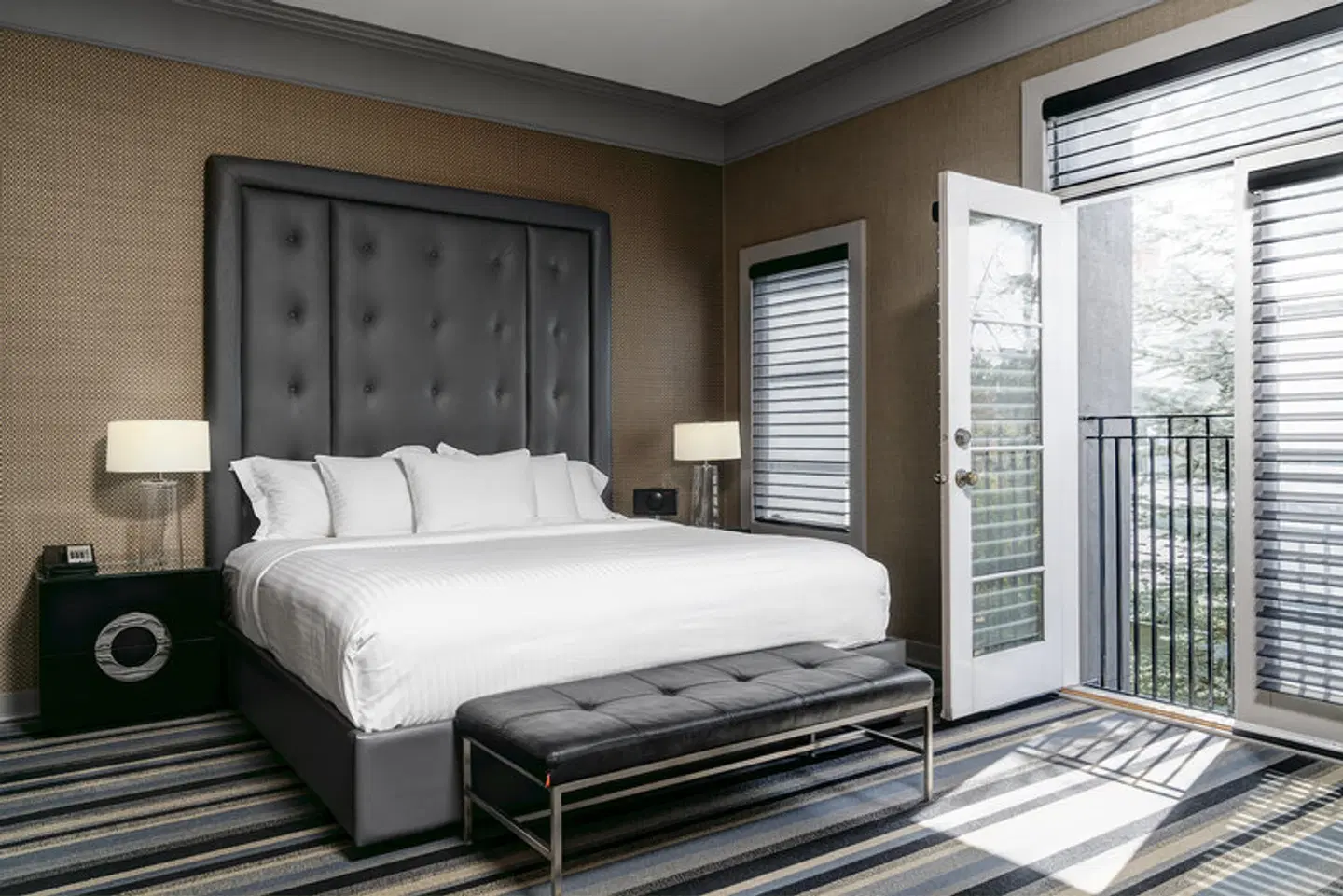 Kensington Riverside Inn ROOM_EXAMPLE