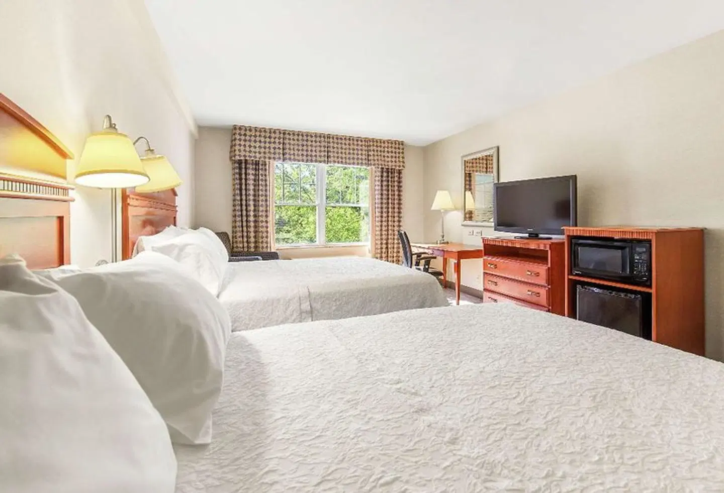 Hampton Inn & Suites North Conway ROOM_EXAMPLE