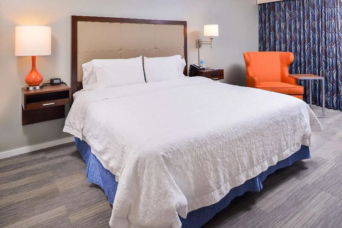 Hampton Inn Seattle/Airport ROOM_EXAMPLE