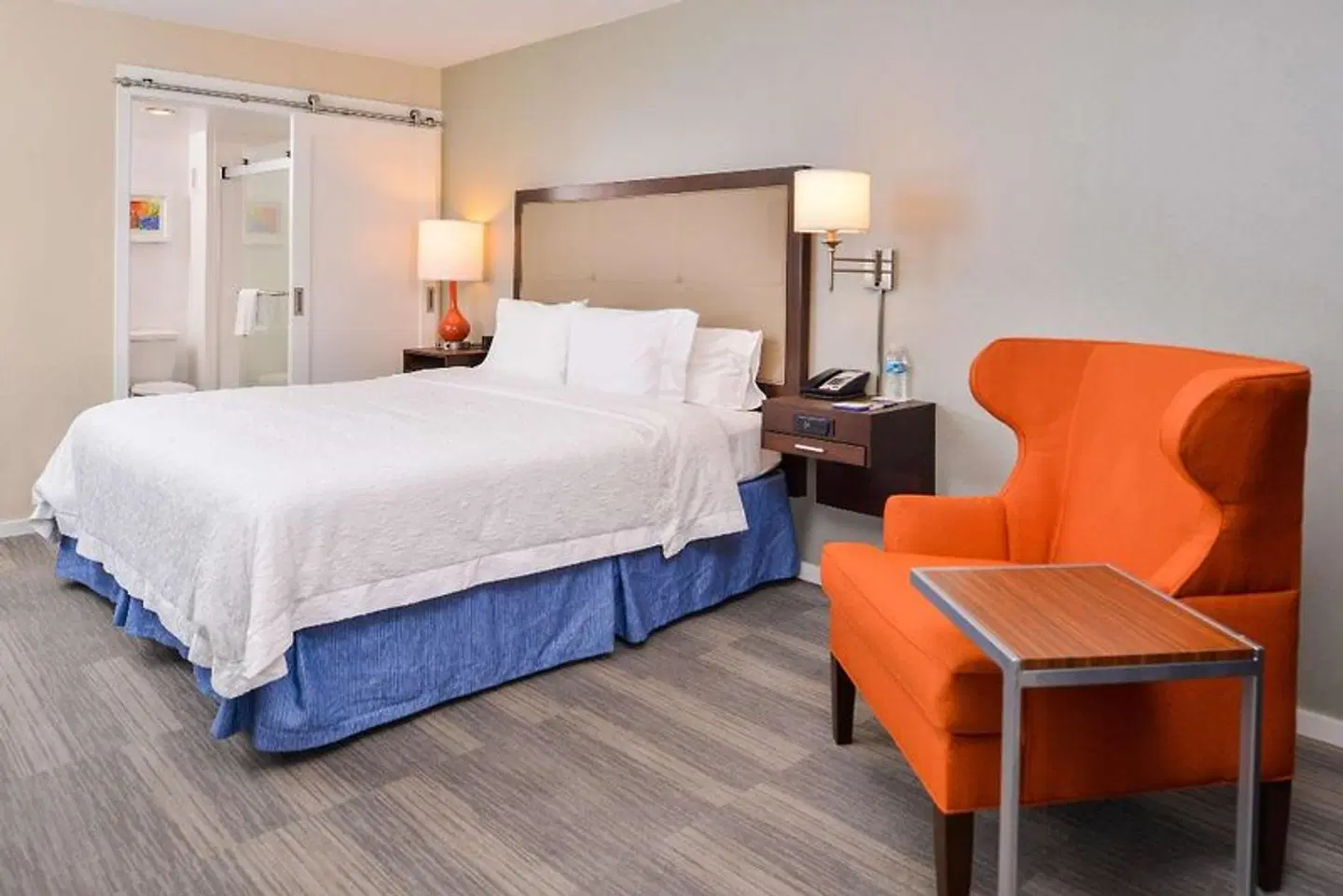 Hampton Inn Seattle/Airport ROOM_EXAMPLE