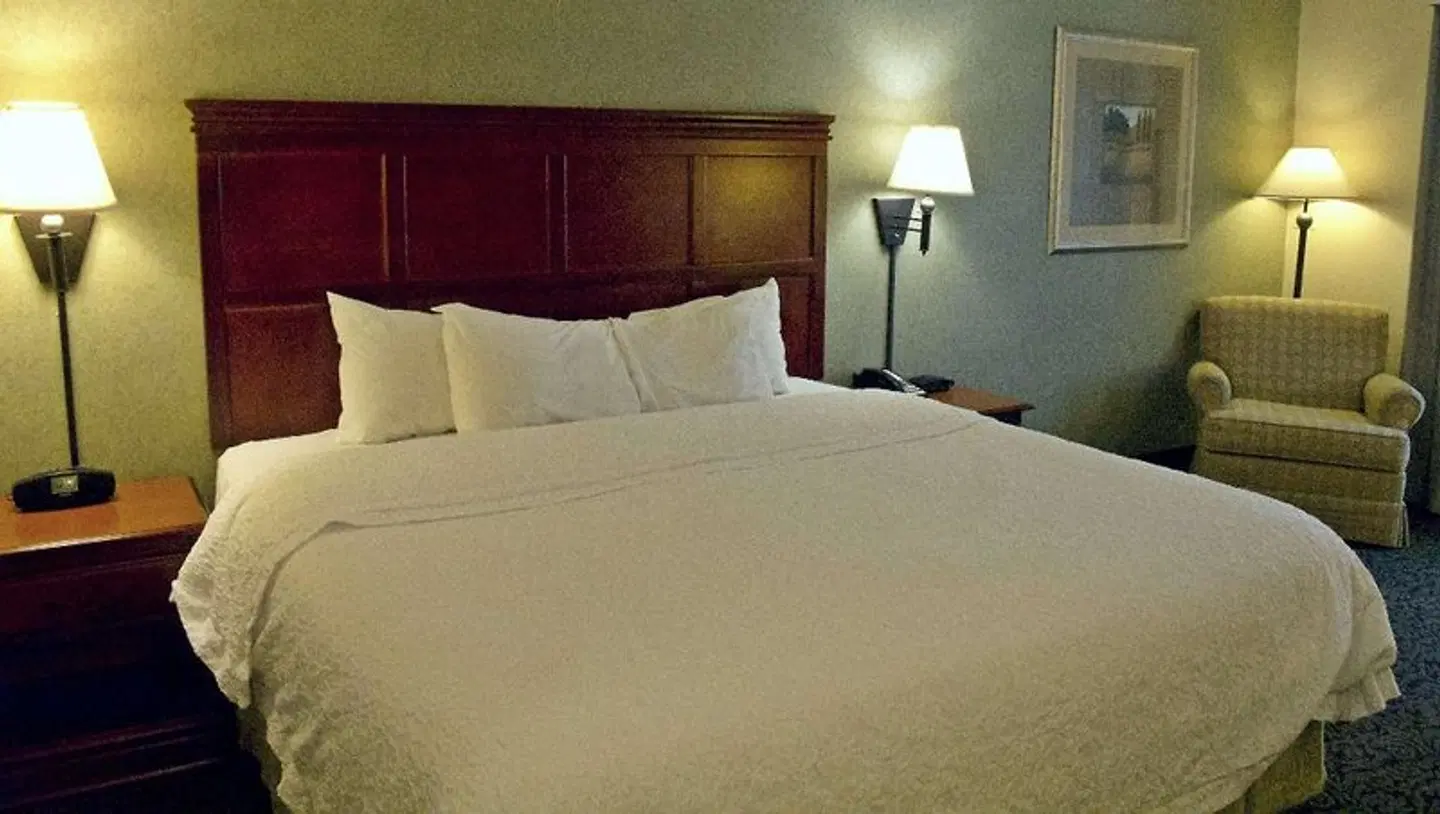 Hampton Inn Ithaca ROOM_EXAMPLE