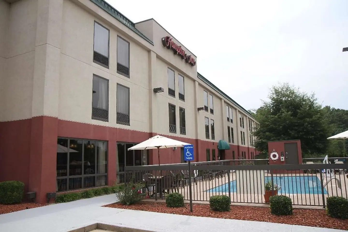 Hampton Inn Gatlinburg EXTERIOR